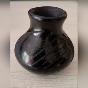 Sale! Mata Ortiz Blackware Pottery Pot Vase -small